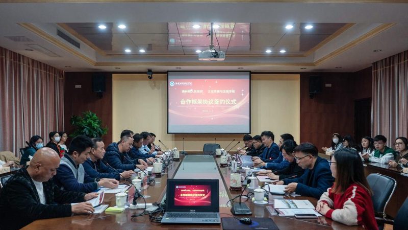 广告片后期剪辑怎么选