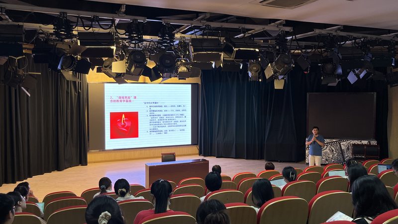 铝合金材质：坚固与轻便的完美结合
