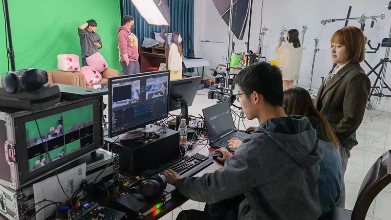 揭秘美妆直播代运营：价格背后的价值考量